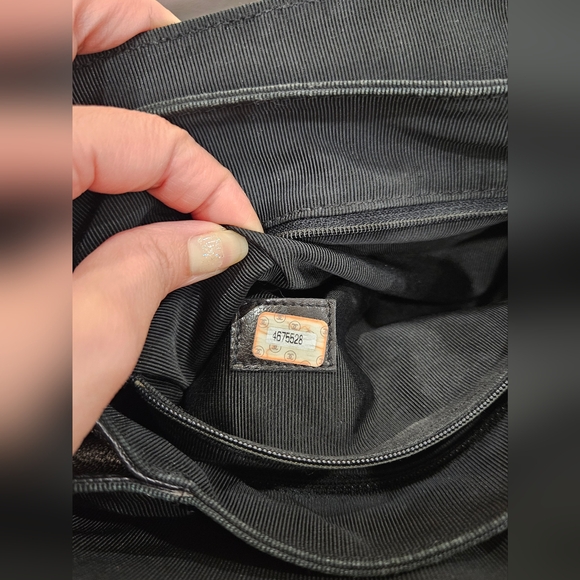 ❌️SOLD❌️⚜️Vintage ⚜️Chanel Black Caviar 'CC' Backpack - Picture 14 of 16